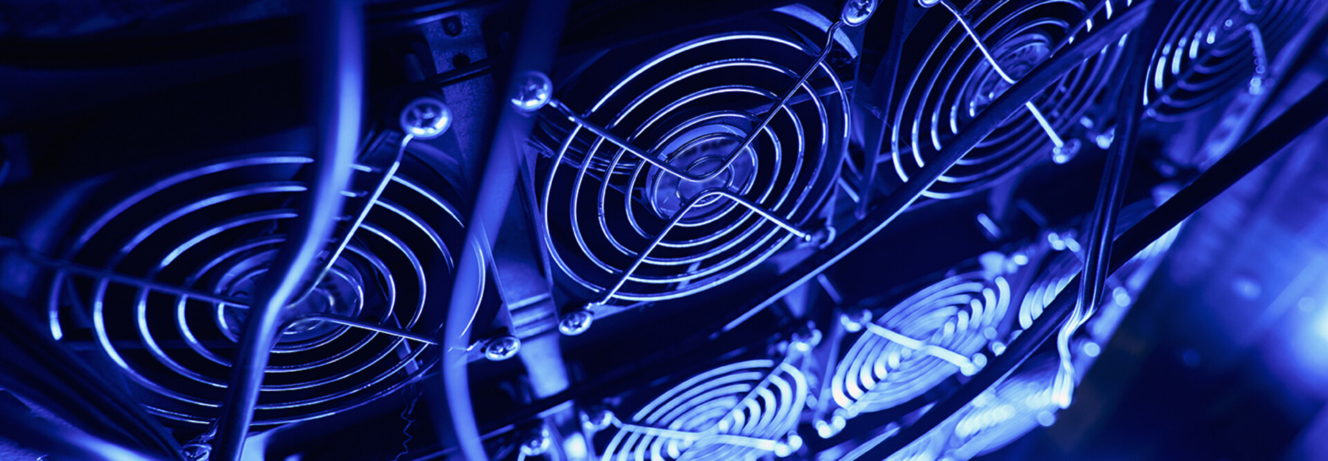 4 Compelling Reasons to Partner with a Tech Company for Optimized Data Center Power and Cooling Solutions