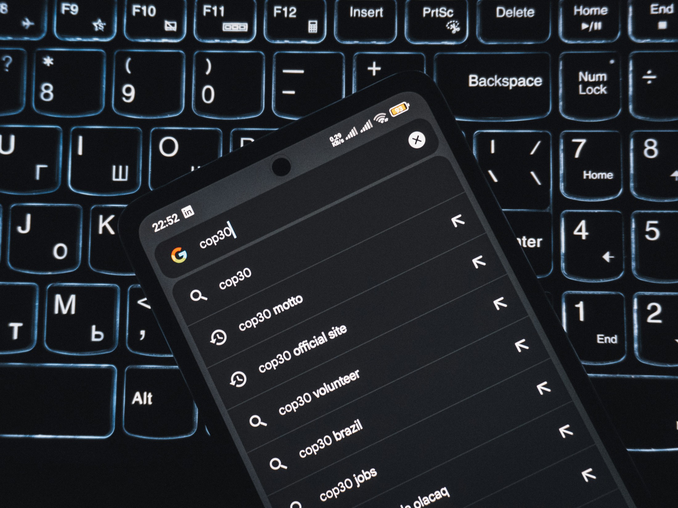 Safeguarding Business Data: Strategies to Mitigate AI Web Search Accuracy Risks