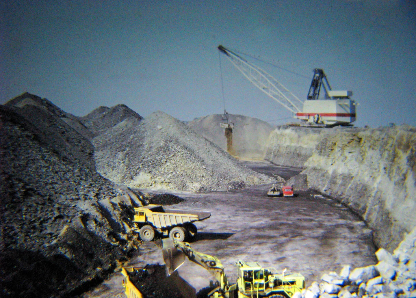 Unlocking Mining Insights: Key Learnings for Successful AI Deployment