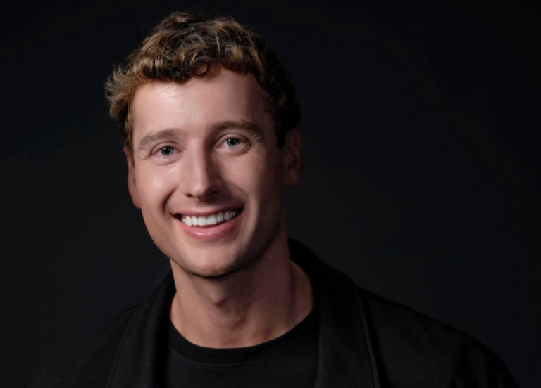 Harvey Acquires Hexus: A Major Move in the Competitive Legal Tech Landscape