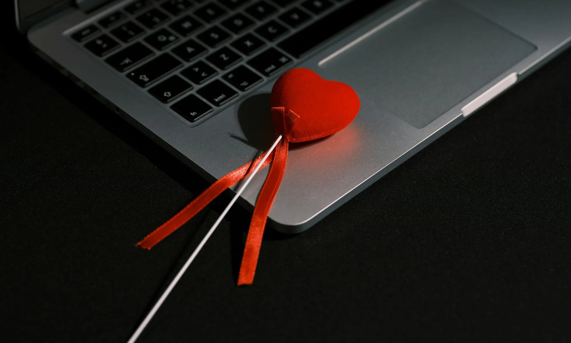 Tips to Protect from AI Romance Scams