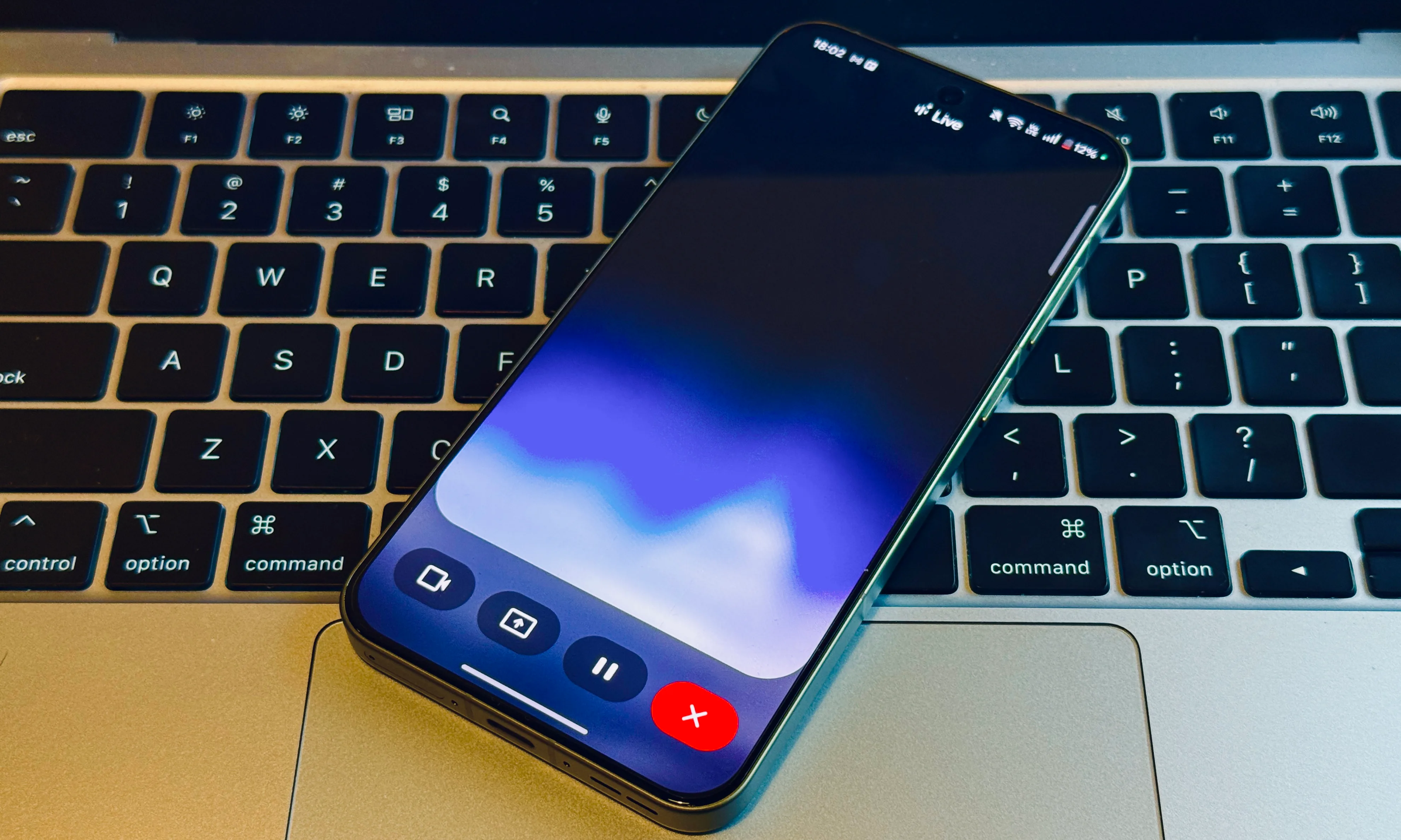 Gemini Live is leagues ahead of Siri.