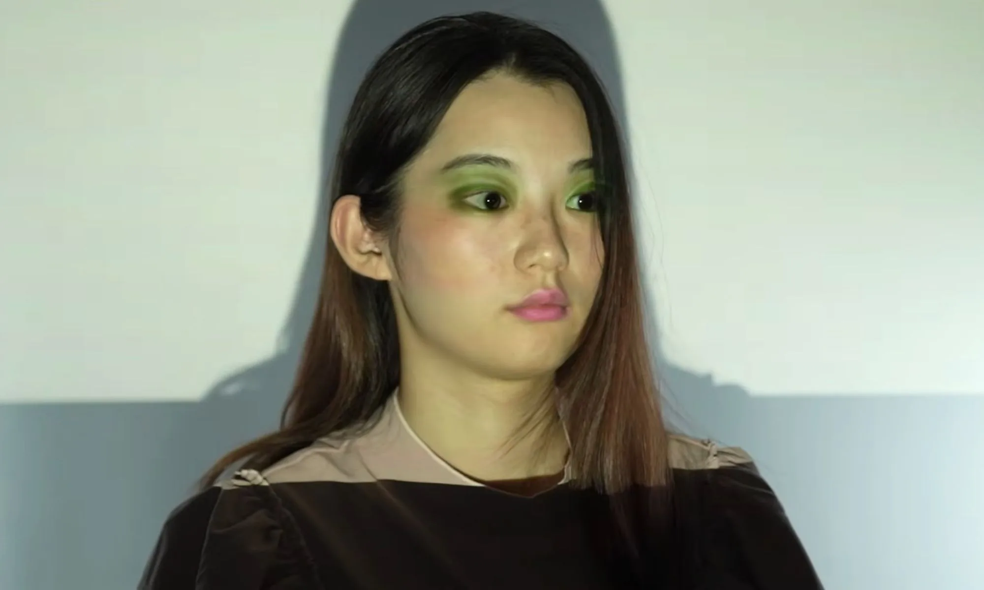 ai-projector-makeup