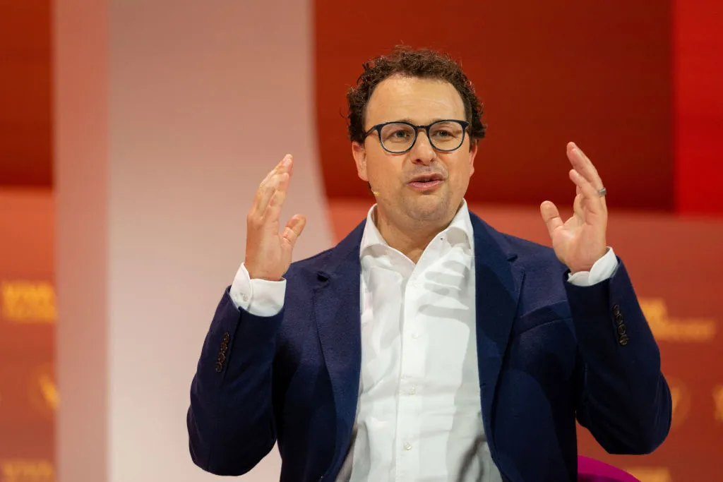 Anthropic CEO Dario Amodei Exposes 'Lies' in OpenAI's Military Deal Messaging, Claims Report