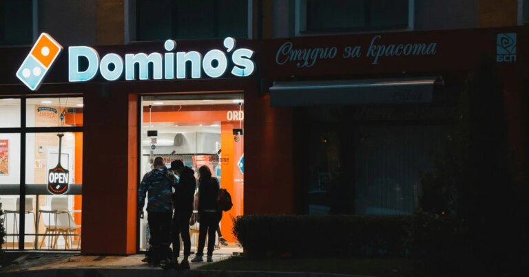Domino's Unveils Advanced AI Tracking and Real-Time Order Updates for Enhanced Delivery Transparency