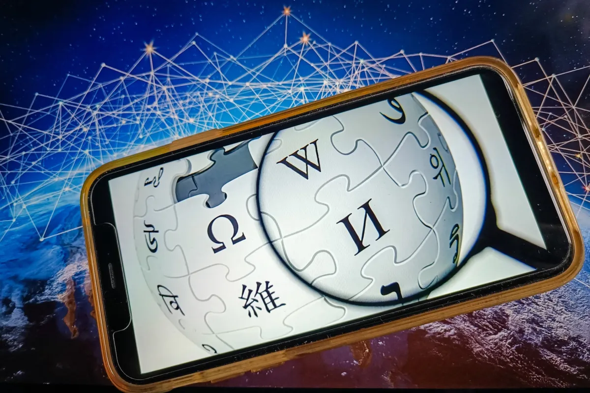 Wikipedia Takes Action Against AI-Generated Content in Article Writing