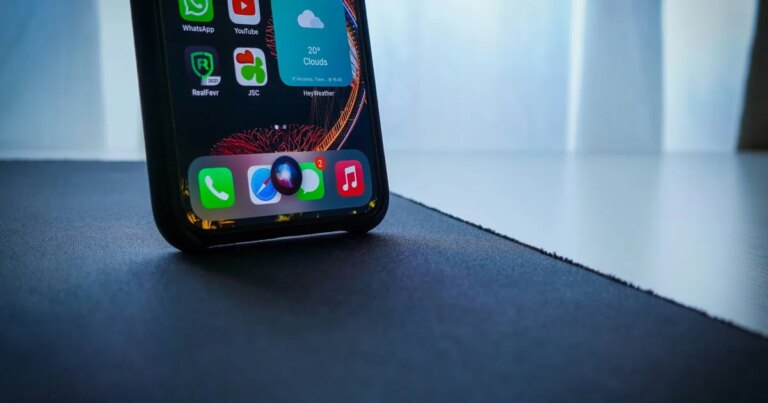 Discover Siri's New Auto-Delete Feature in iOS 27 for Enhanced AI Chat Privacy