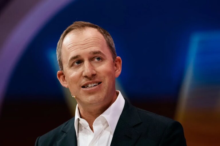 Sierra Secures $950M in Funding: The Competitive Surge for Dominating Enterprise AI