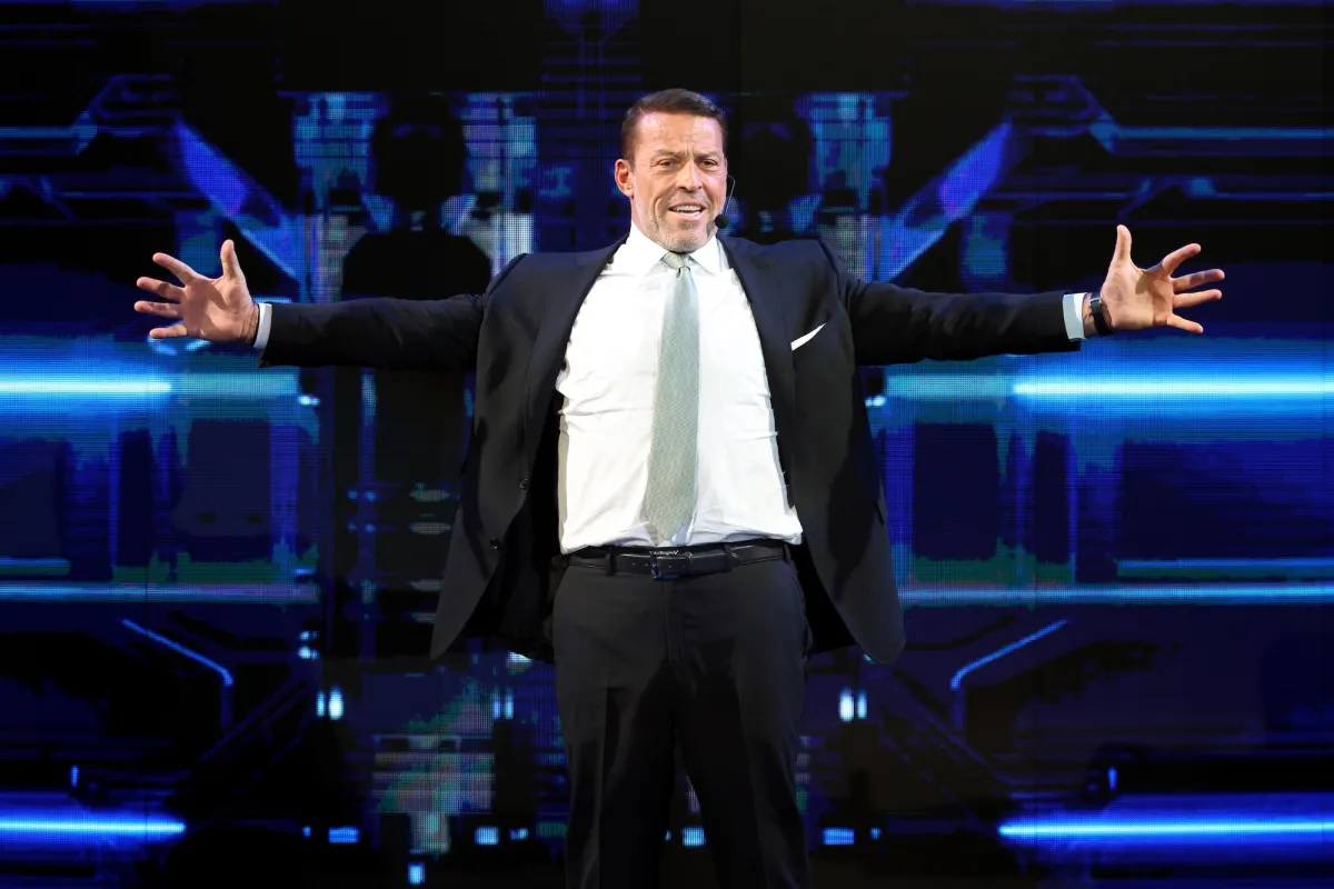Transforming Mental Health: Tony Robbins and Calm Alums Launch The Path for Safer AI Therapy