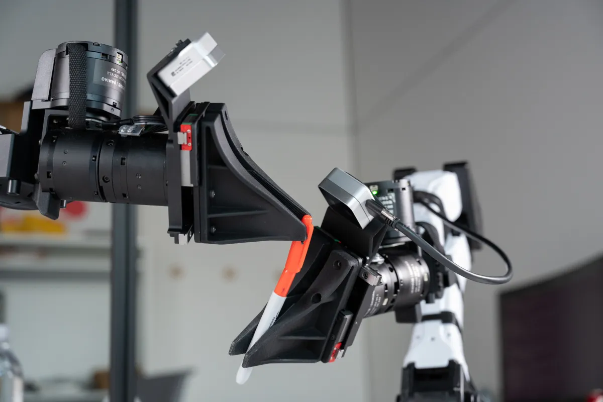 Transforming Robot Training: How AI Labs Are Turning to XDOF for Efficient Data Collection