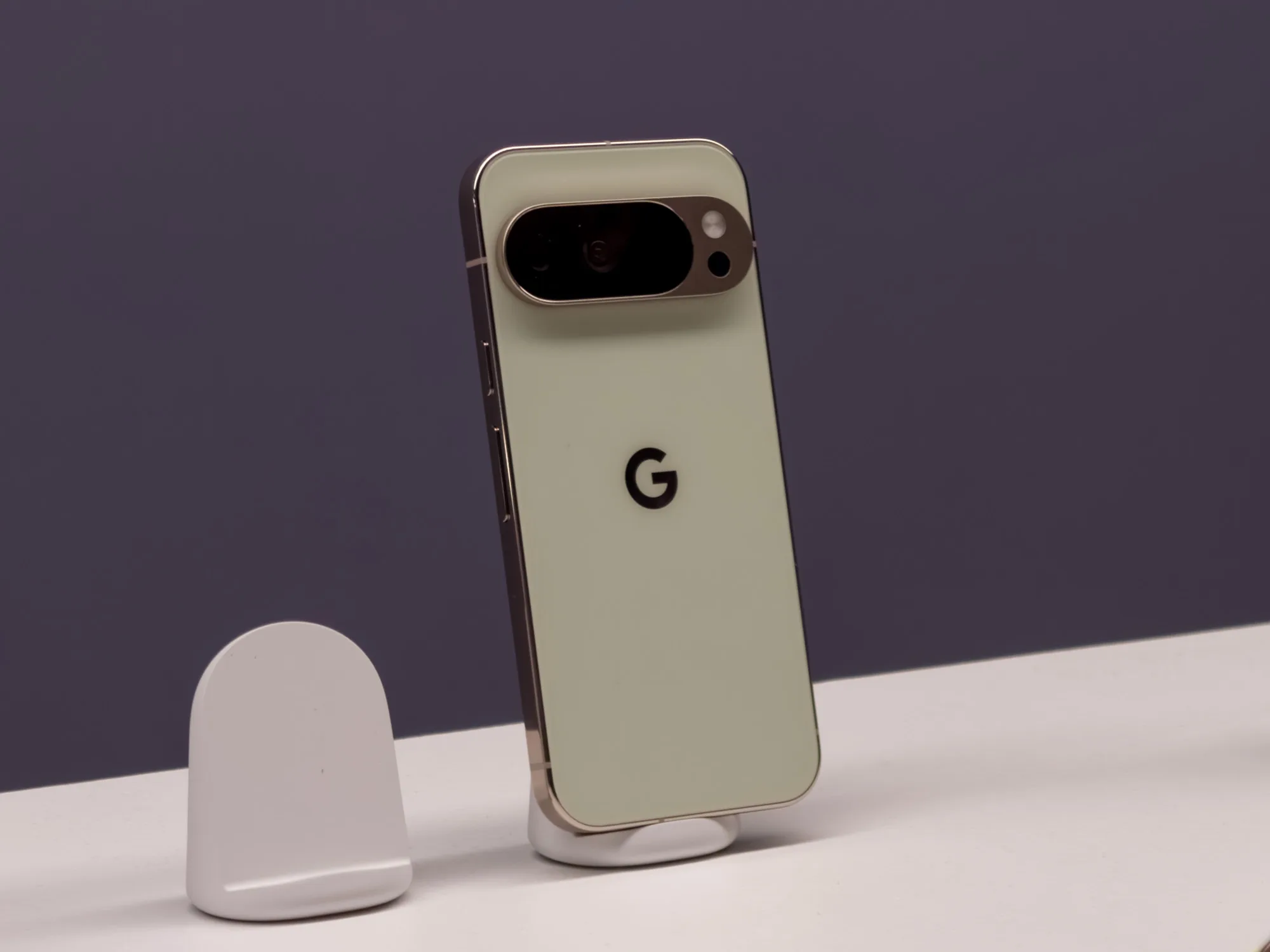 Google Pixel 10 Pro / 10 Pro XL Jade