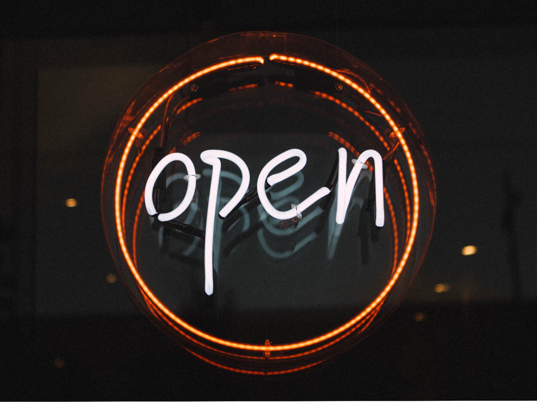 Unlocking Retail Growth: How AI Enhances Personalization and Customer Insights