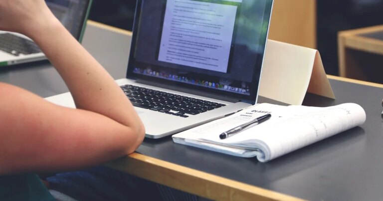 College Faces Challenges as AI Agents Attend Online Classes: Strategies for Prevention