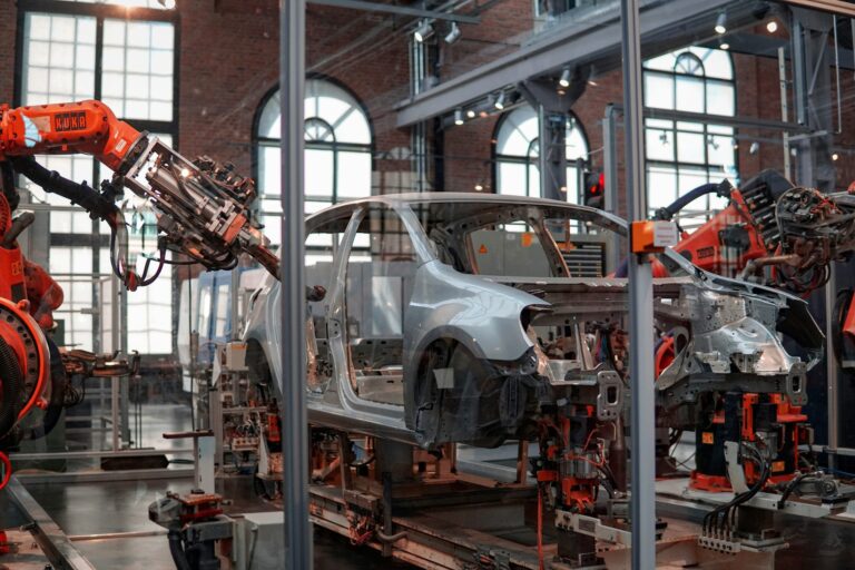Exploring the Boundaries of Physics AI: Siemens Highlights the Unmatched Role of Human Expertise