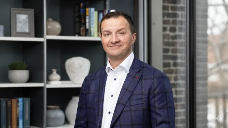 OpenAI Welcomes New Chief Revenue Officer Amid Ongoing Executive Transformation