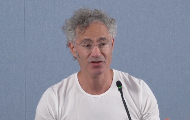 Palantir's Alex Karp Labels AI Industry 'Marxist' After Record-Setting Quarter: What This Means for the Future