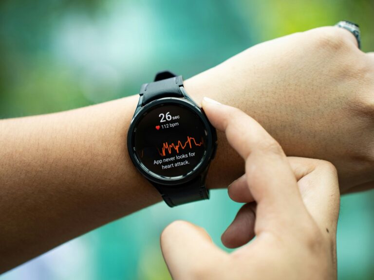 Revolutionizing Wellness: Samsung's AI Models Transform Wearable Biosignal Data Analysis