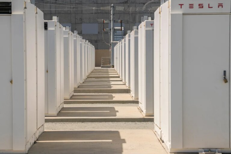 SpaceX Invests $329 Million in Tesla Megapacks in 2023: A Game-Changer for Renewable Energy